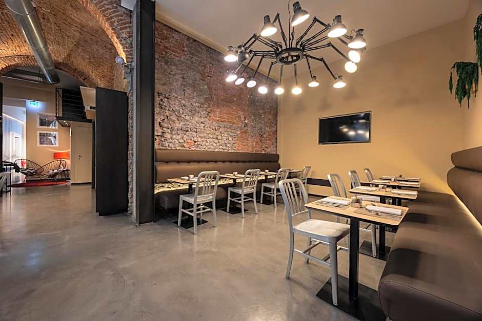Globus Urban Hotel