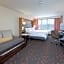 Holiday Inn & Suites - Detroit - Troy, an IHG Hotel