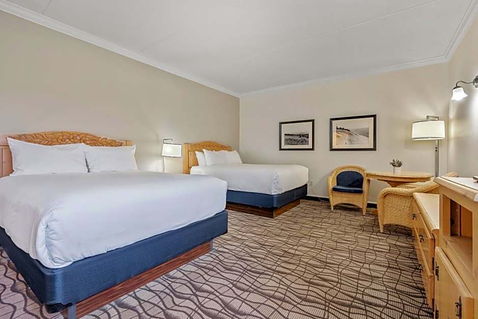 Cherry Tree Inn & Suites
