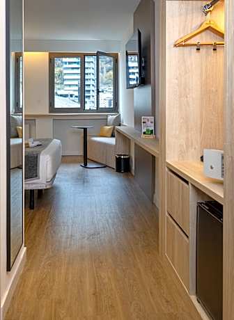 Double single use Classis