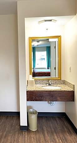 Single Room - Disability Access