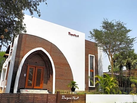 Bagan Nova Hotel