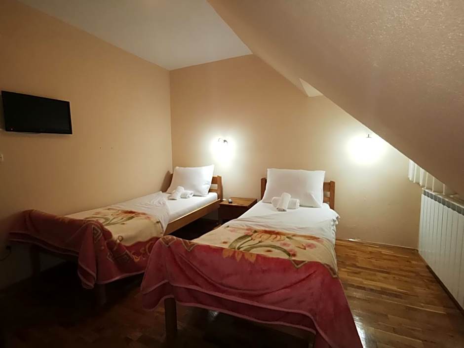 Hotel Gacka