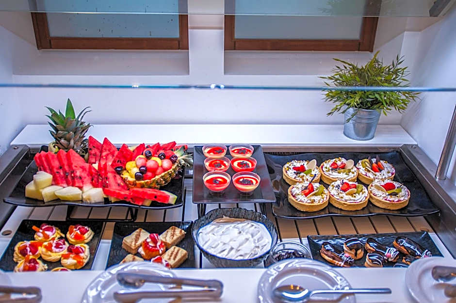 Acrotel Lily Ann Village