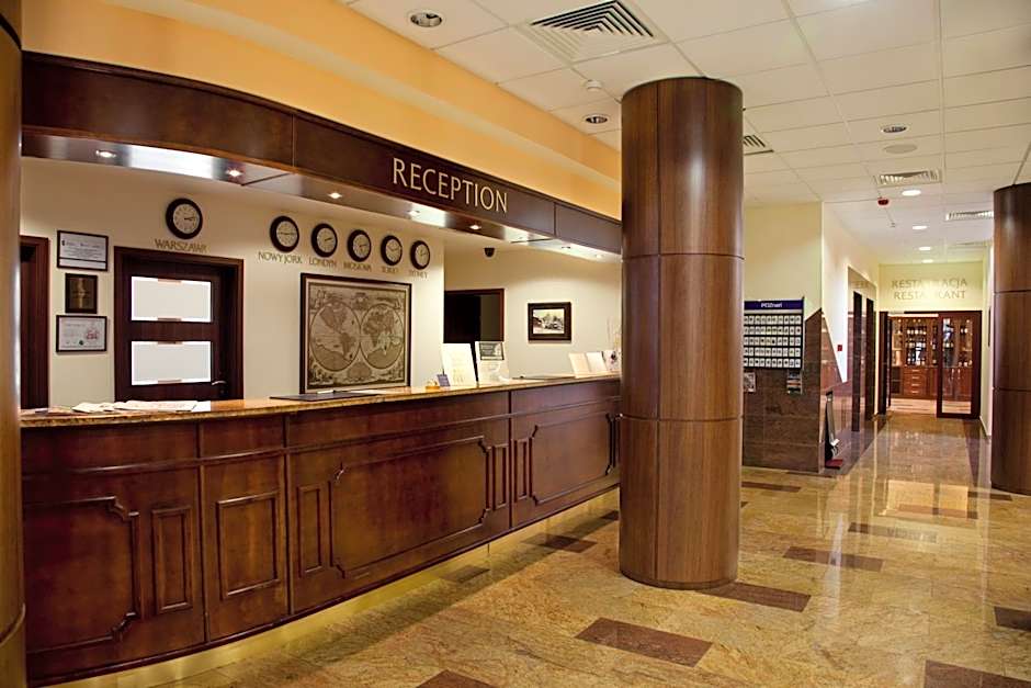 Grand Royal Hotel