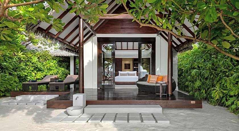 Heritance Aarah - Premium All Inclusive - 40 Minutes away from Male by Seaplane