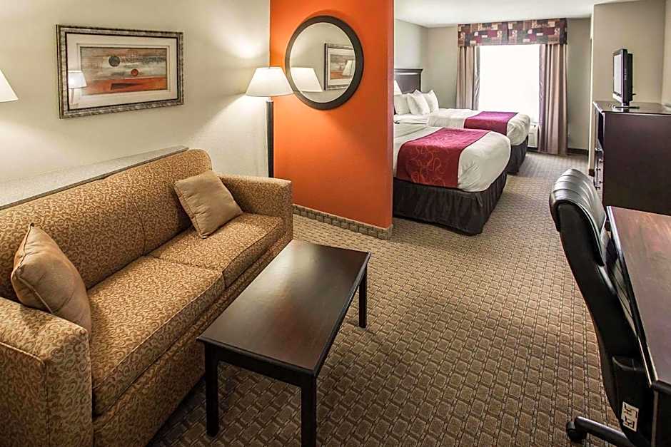 Comfort Suites Bloomington I-55 and I-74