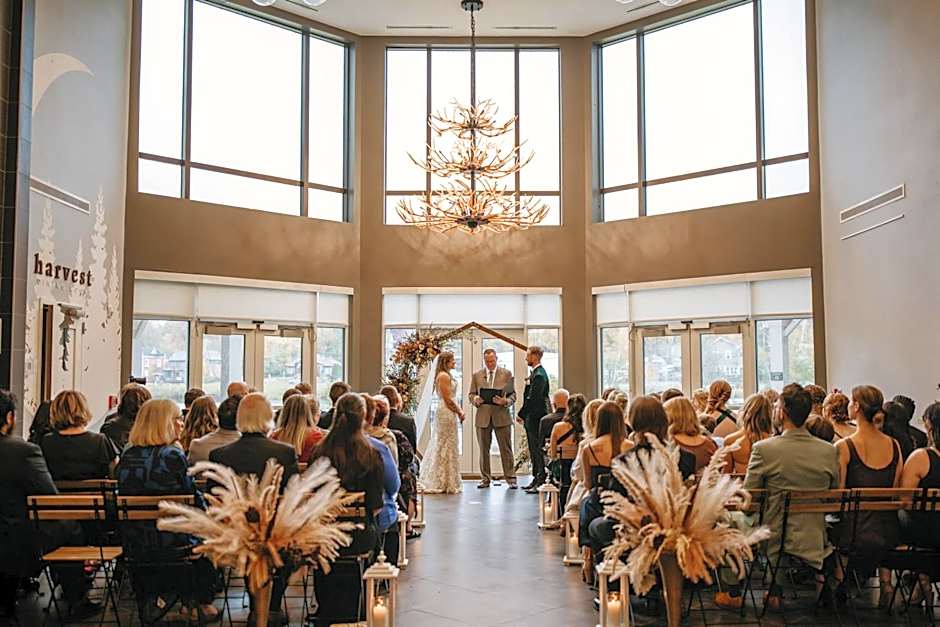 voco Saranac Lake NY - Waterfront by IHG