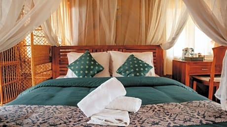 Superior Double Room (1 Queen Bed)