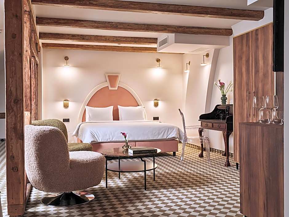 Hotel Pietryna