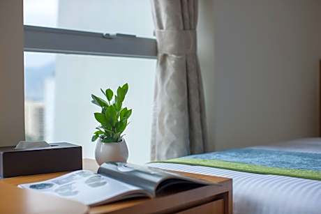 Summit Suite Queen Bed (Registered by Female Only)