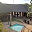 Zebula Golf and Wildlife Estate - Giraffe Plains Pax 4 - Moi Signature Luxury villa