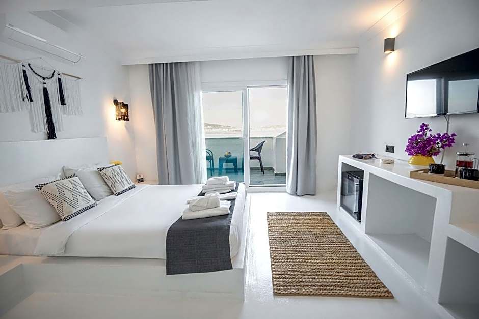 Çamlık 87 Hotel Ayvalık