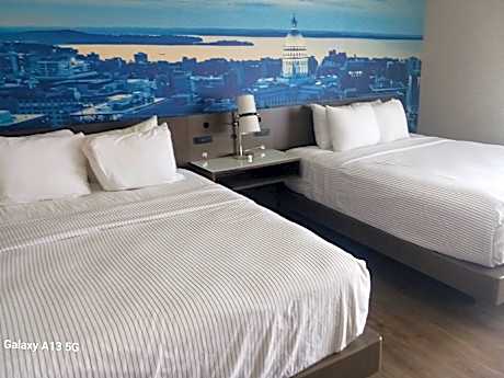 2 Queen Beds, Efficiency, Suite, Nonsmoking, Upgrade