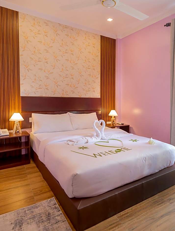 Whiteshell Island Hotel & Spa at Maafushi