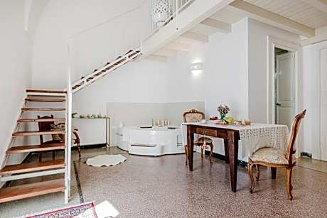 Standard Studio