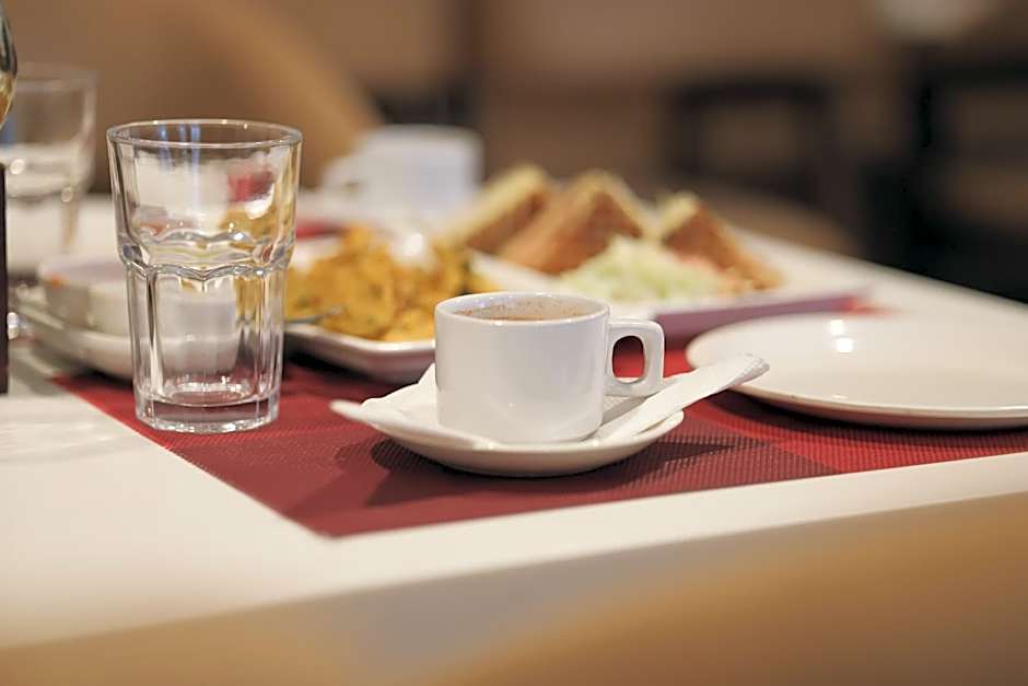 HOTEL SAPPHIRE By FAIR HOSPITALITY