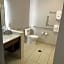 Holiday Inn Express And Suites Mobile - University Area By IHG