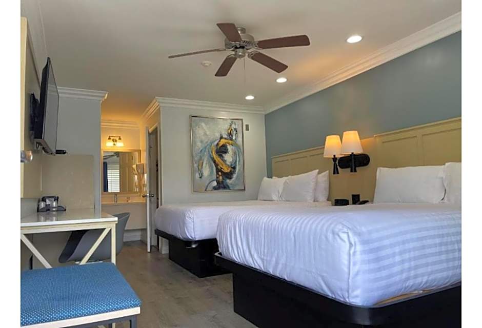 Photo 1 of 4 of 2 Double Beds