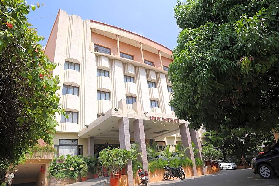 Hotel Surguru