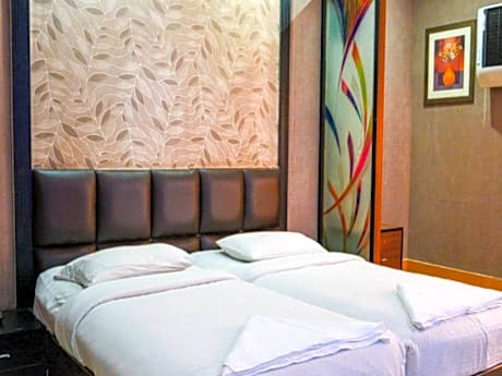 HelloStay Hotel 7504 Priya Kahravel Nagar