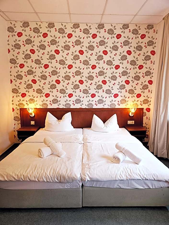 IKURA Hotel Self-check-in