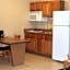 Days Inn & Suites by Wyndham Bridgeport - Clarksburg