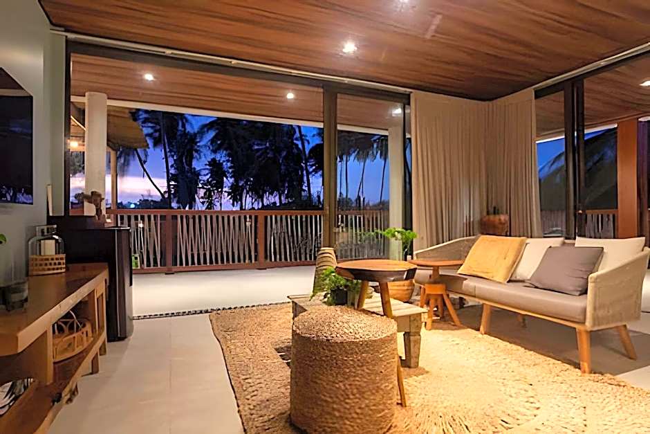 Casa confortável com vista mar e piscina