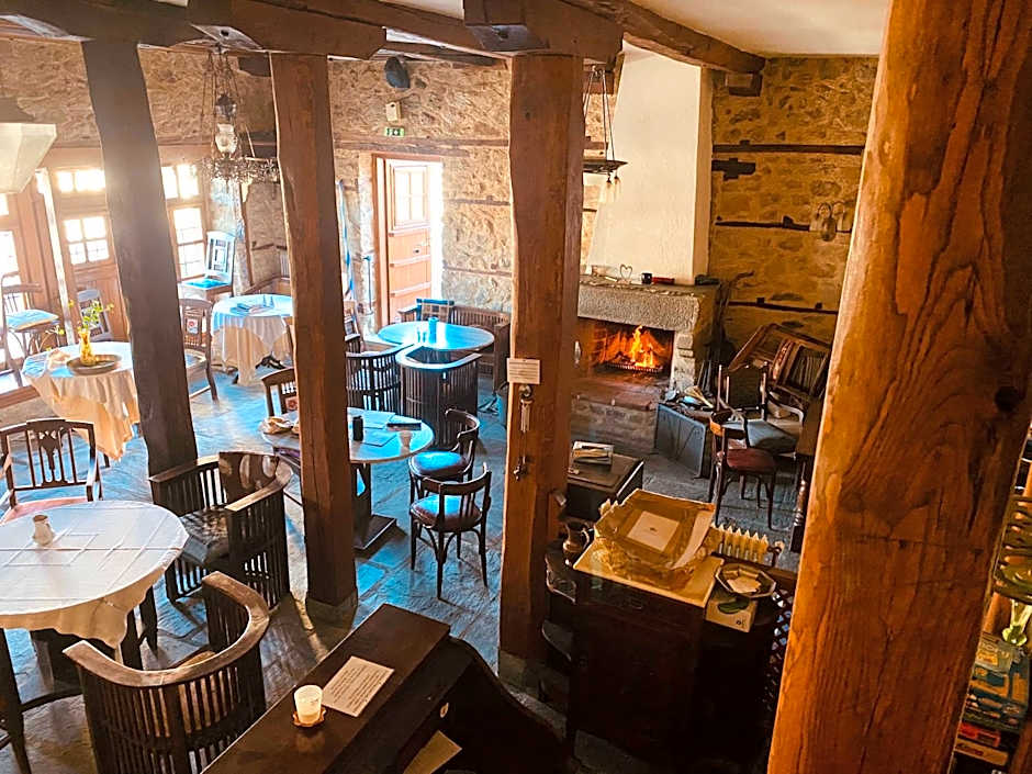 Aristotelous Alexandrou Historic Inn
