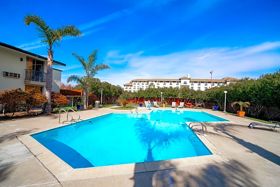 Rose Garden Inn - San Luis Obispo