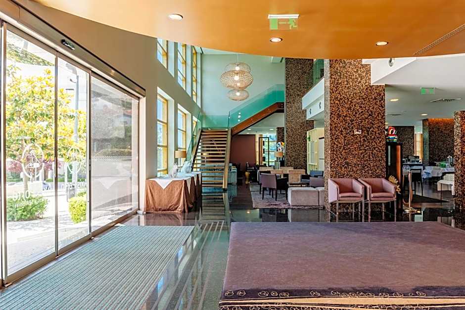 Axis Porto Business & Spa Hotel