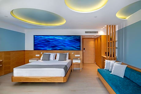 Superior Double Pool View