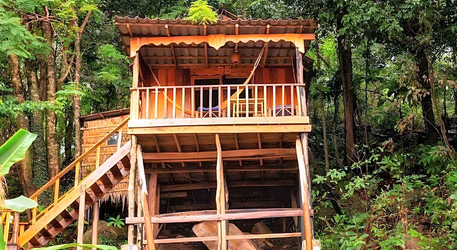 White Beach Bungalows at Koh Rong Island