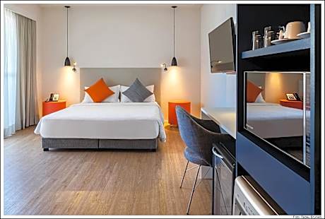 Superior Apartment with One Double Bed and Kitchen - Accessible