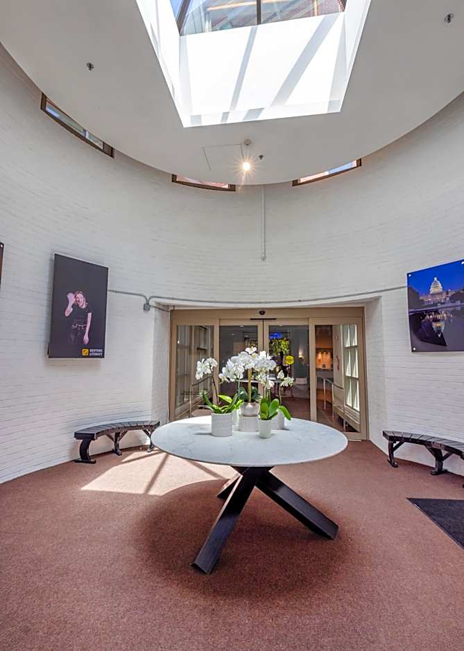 Kellogg Conference Hotel