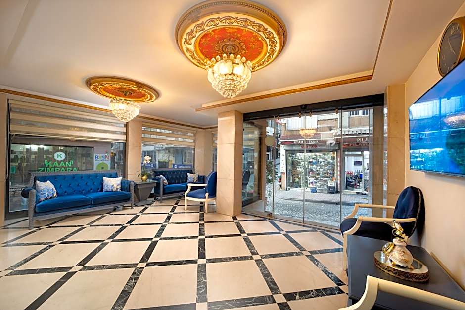 DELUXE NEWPORT HOTEL