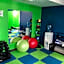La Quinta Inn & Suites by Wyndham Minneapolis Northwest