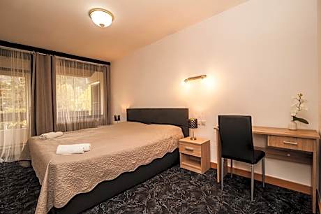 Queen Room with Balcony