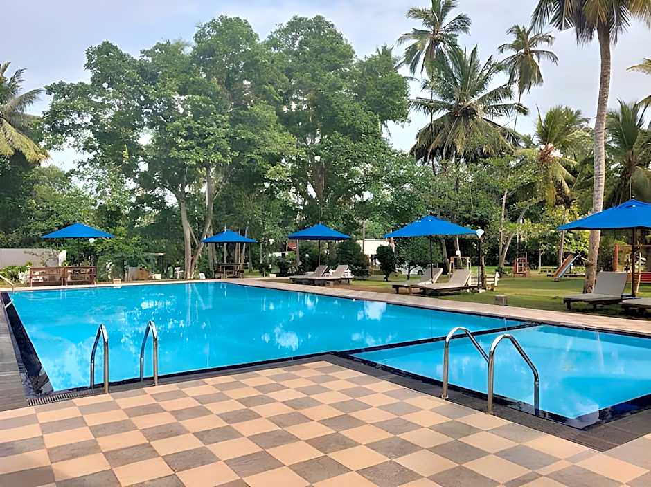 Oreeka Hotels (Katunayake Airport Hotel)