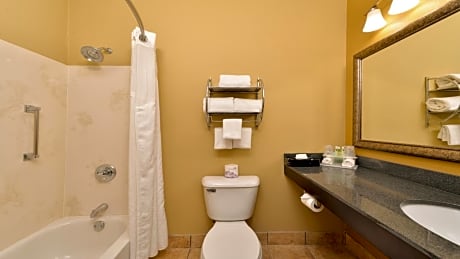 King Room - Disabilty Access With Roll In Shower - Non-Smoking