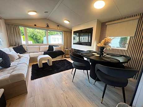 75 Lakeside East Haggerston Castle play passes not included