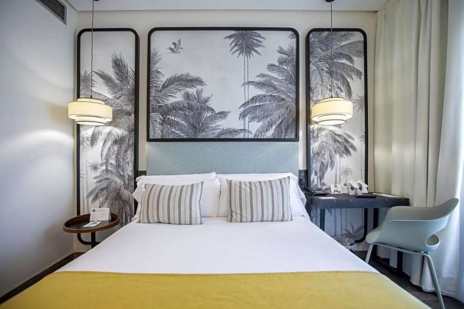 Photo 1 of 7 of 1 Double Bed or 2 Beds, View