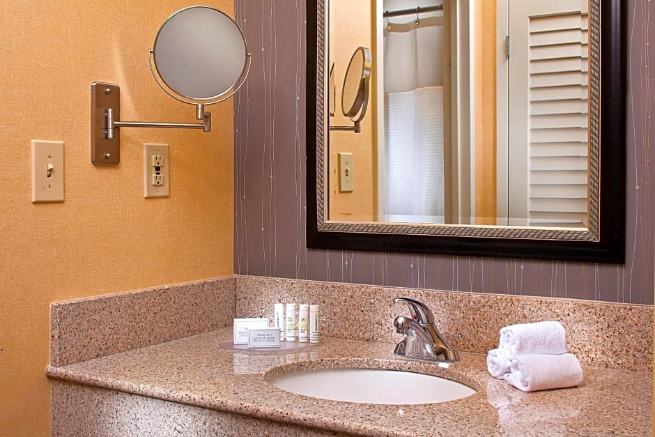 Courtyard by Marriott Charlottesville