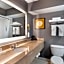 Best Western Premier Richmond City Gateway