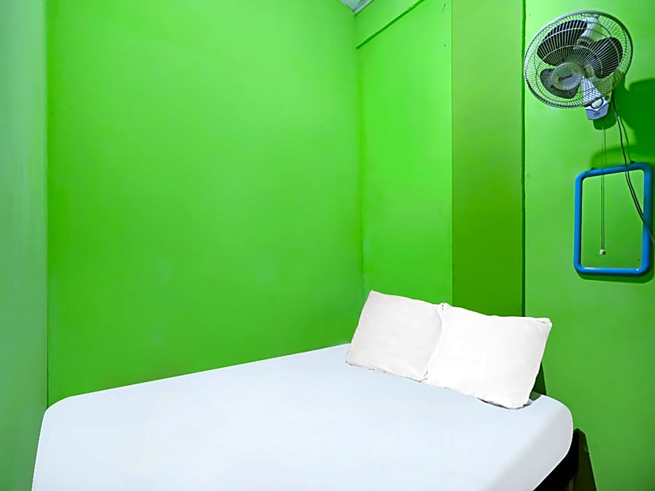 Hotel O Penginapan Pak DheNearMall Nagoya Hill