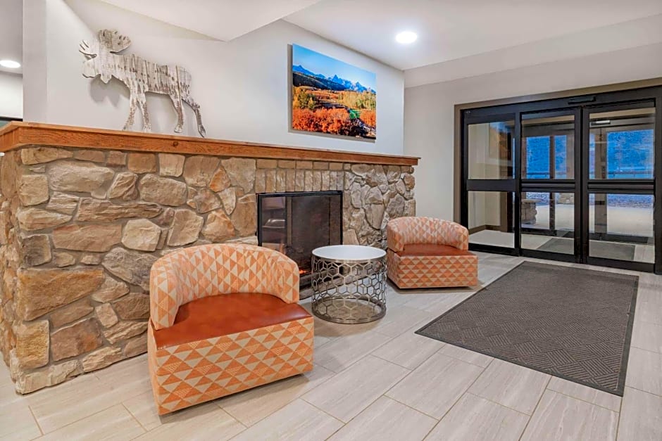 Microtel Inn & Suites by Wyndham Georgetown Lake