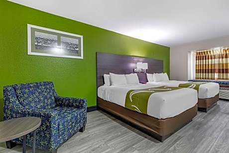 Queen Suite with Two Queen Beds - Non-Smoking