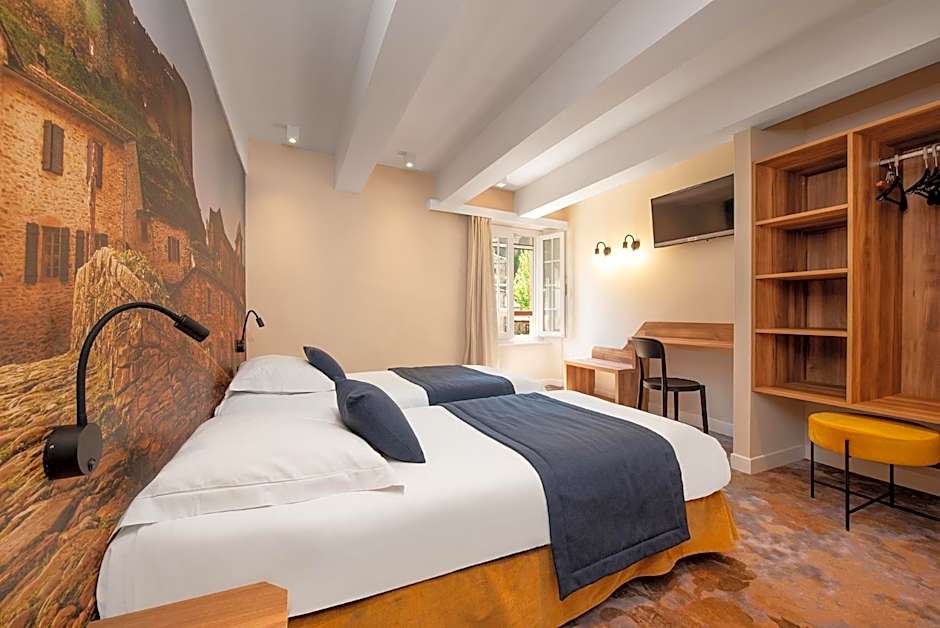 Hôtel Restaurant Le Relays du Chasteau - Logis Hôtel