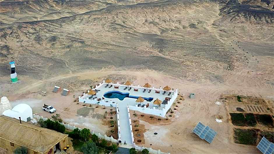 B&W Sahara Sky Hotel