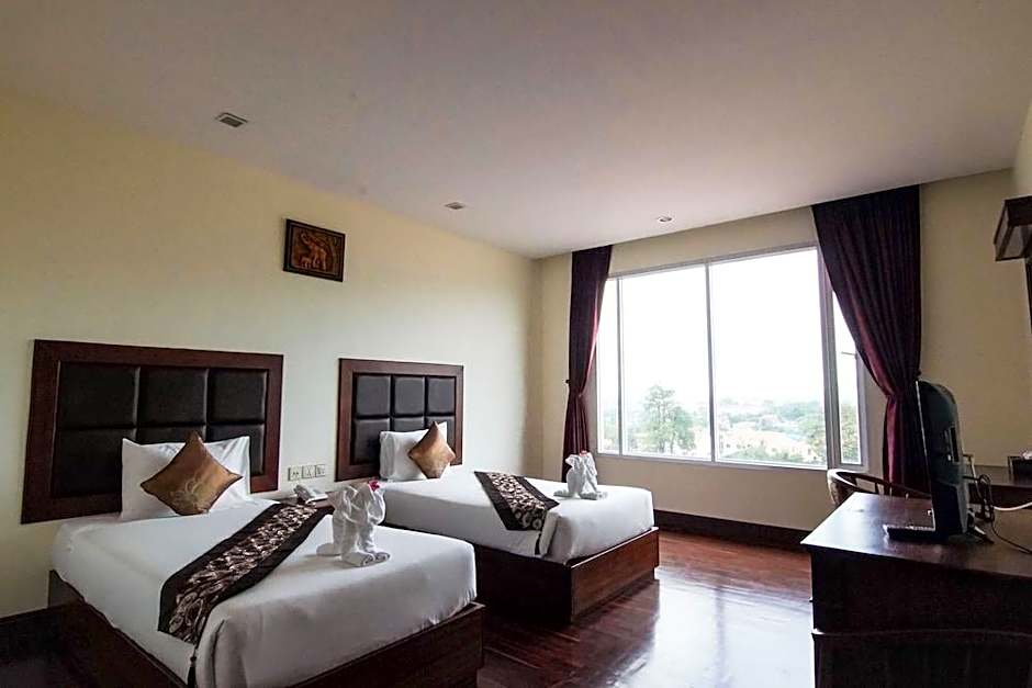 Arawan Riverside Hotel